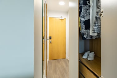 Platinum En Suite - Image 6